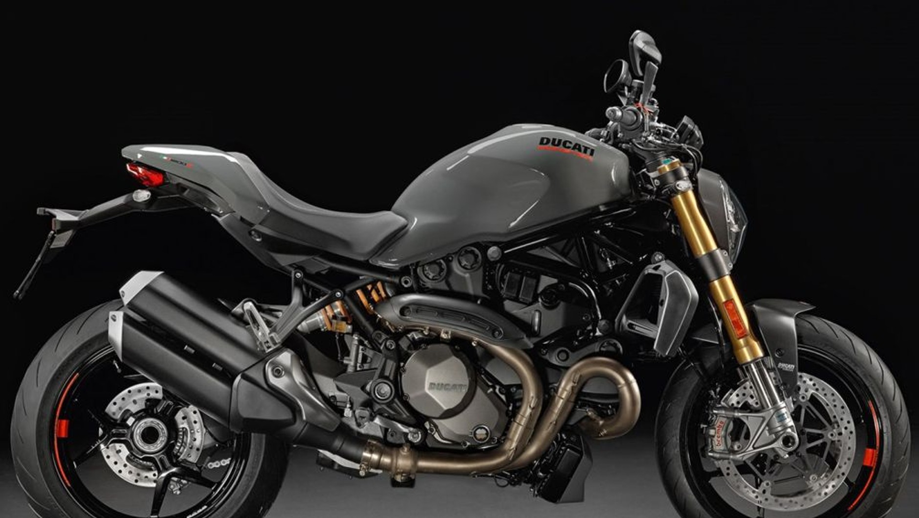 Ducati Monster 1200S