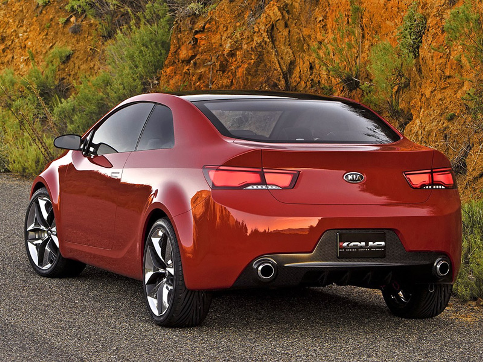 Kia KOUP – koncept ostrego czteromiejscowego coupe