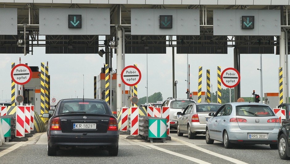 Bramki autostrady mogą się zakorkować w długi weekend.