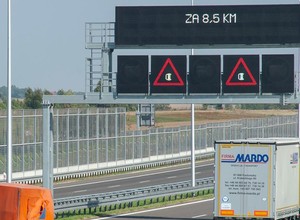 Kamery i specjalne znaki przy polskich drogach. Dzięki nim ma być komfortowo i bezpiecznie