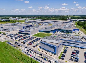 Nowy zakład BorgWarner w Polsce się rozrasta. Będziemy produkować elementy do Mercedesów