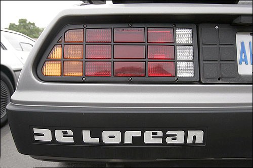 DeLorean DMC-12 powróci do przyszłości (+ wideo)