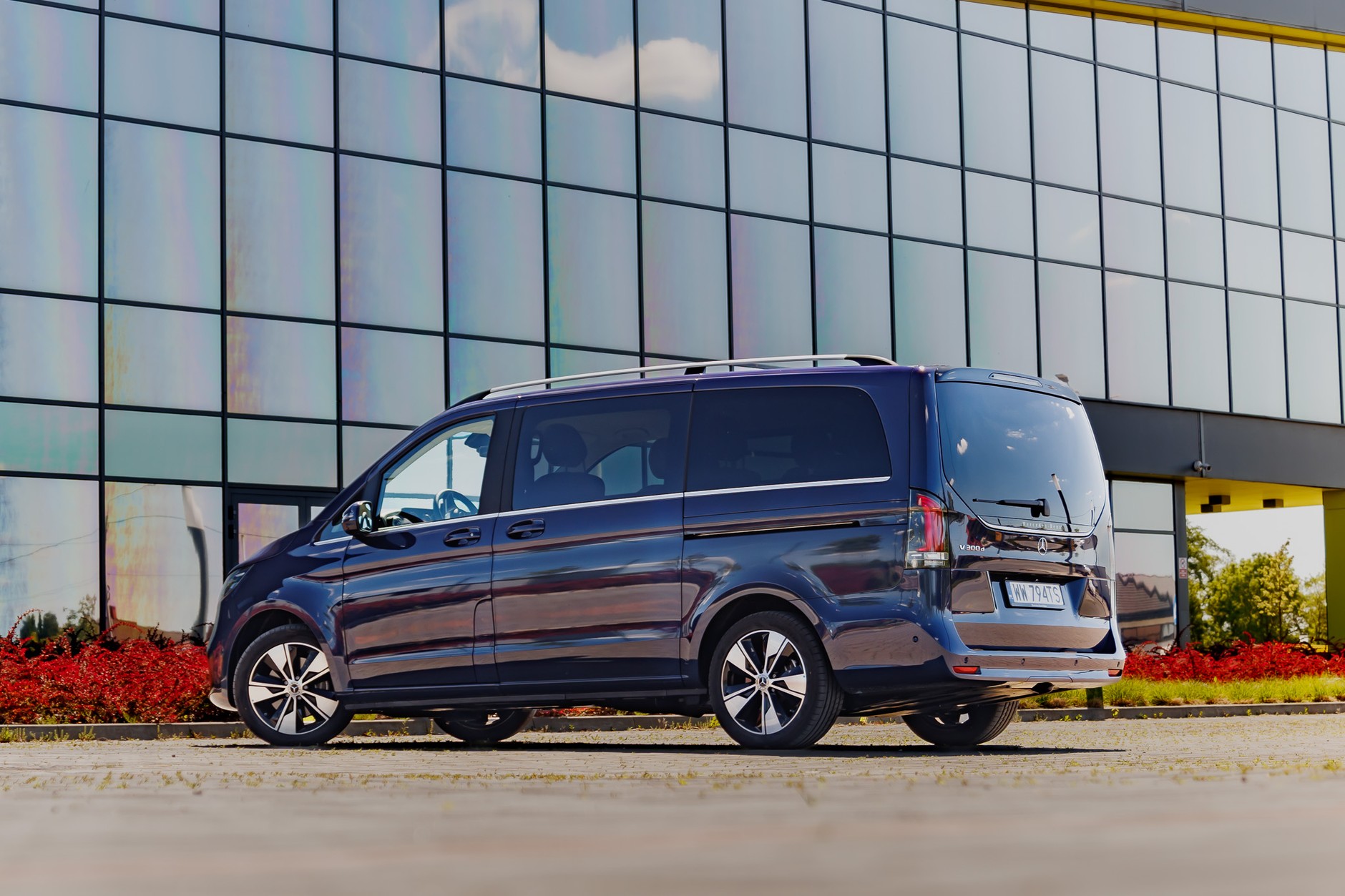 2024 Mercedes V300d