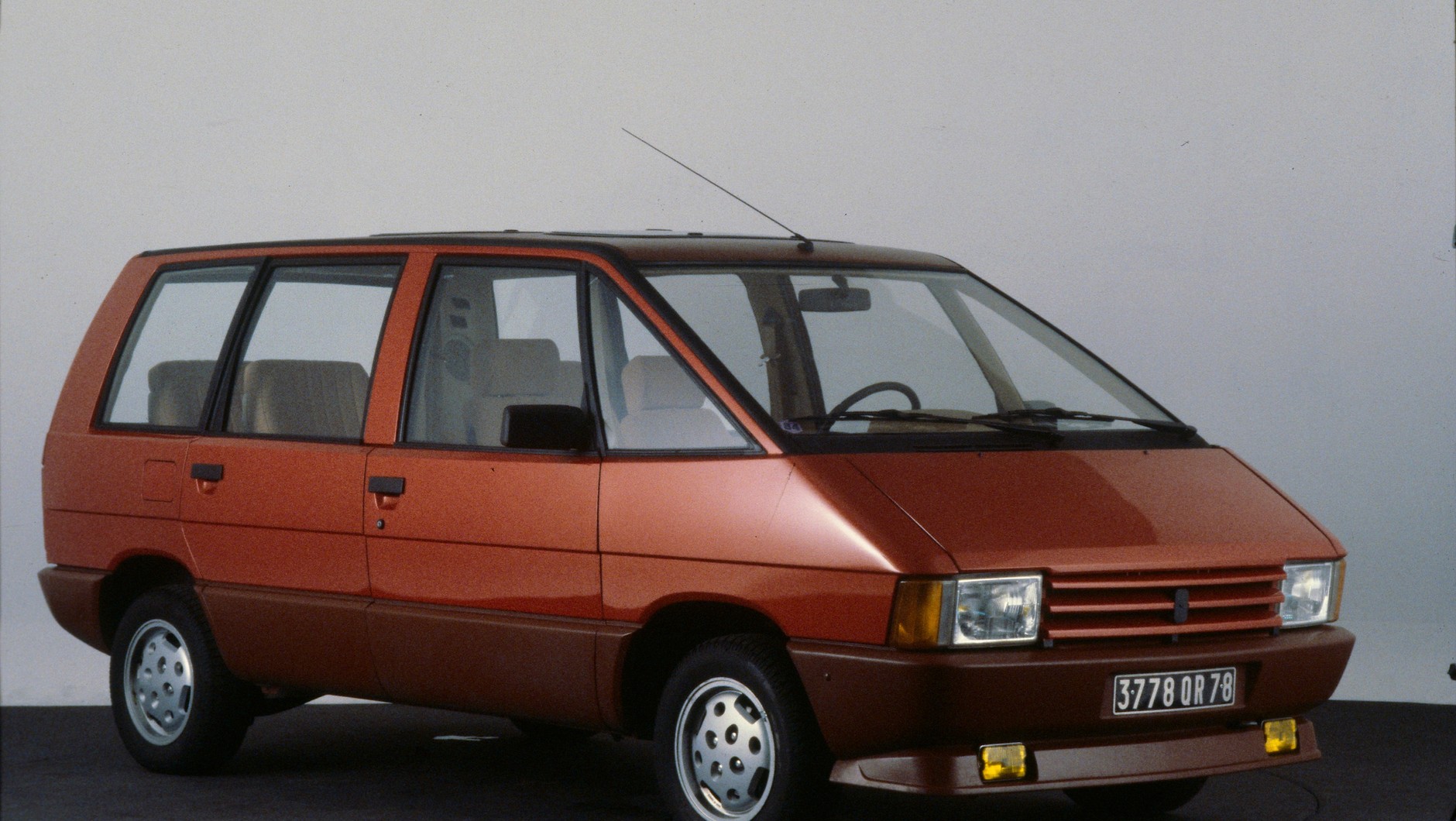 Pierwsza generacja Renault Espace z 1984 roku.