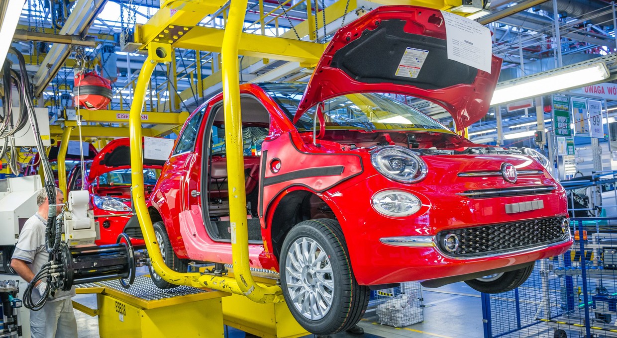Maleje produkcja samochodów w Polsce. Są jednak wyjątki