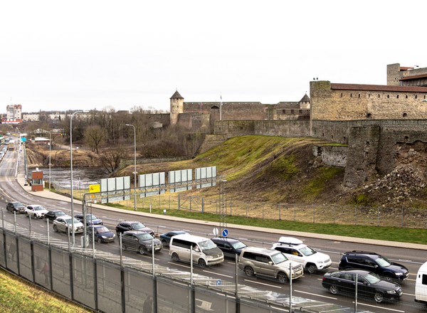 Setki porzuconych aut. To efekt zaostrzenia kontroli w Estonii