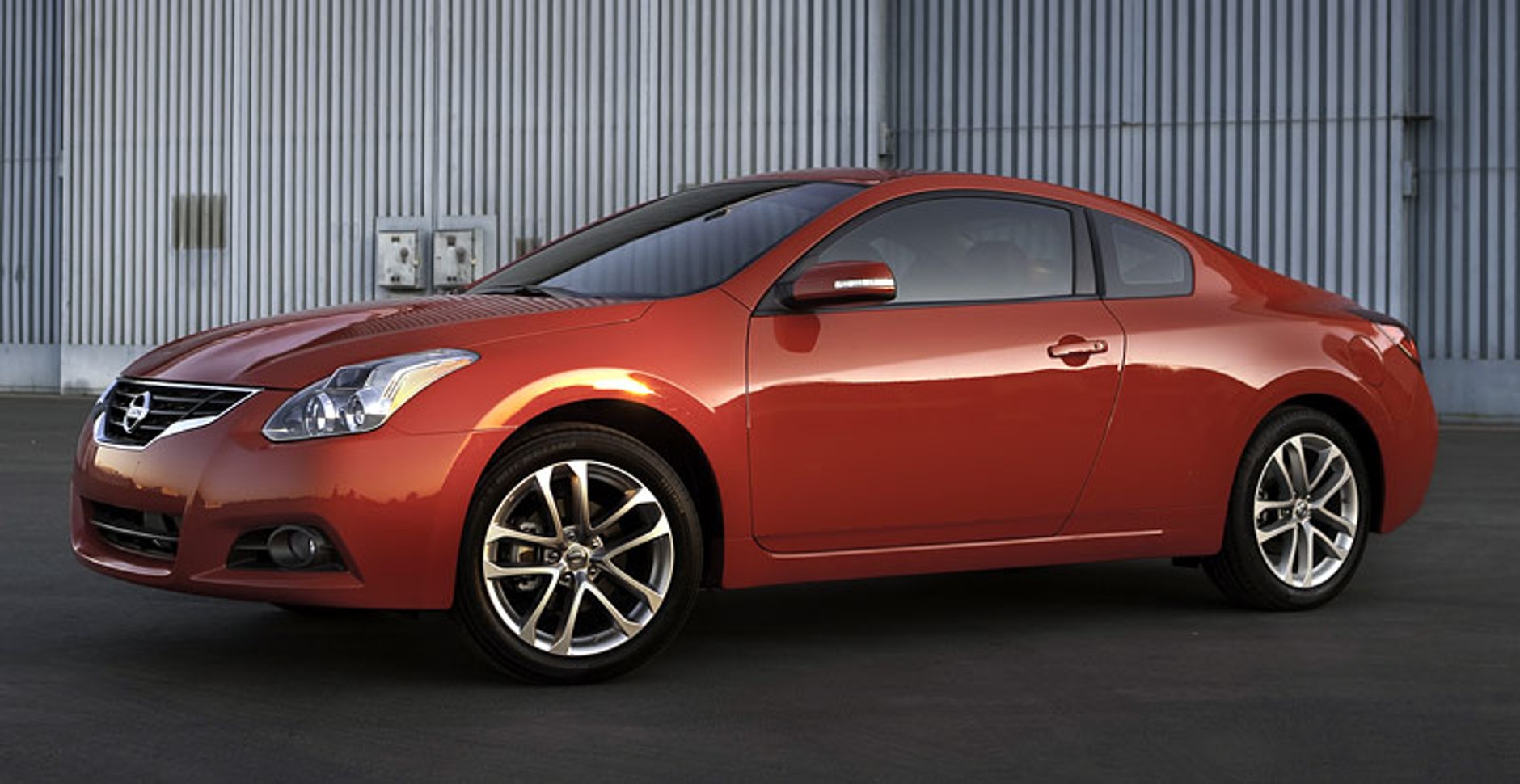 Nissan Altima 2010: amerykański facelifting na rok 2010