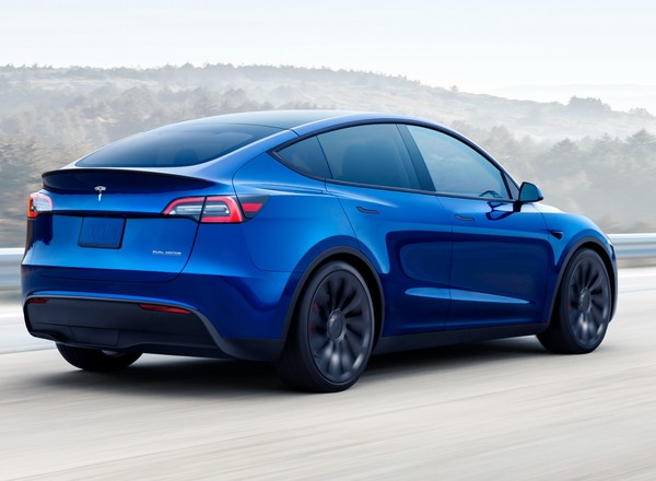 Tesla Model Y będzie produkowana pod Berlinem. Co warto o niej wiedzieć?