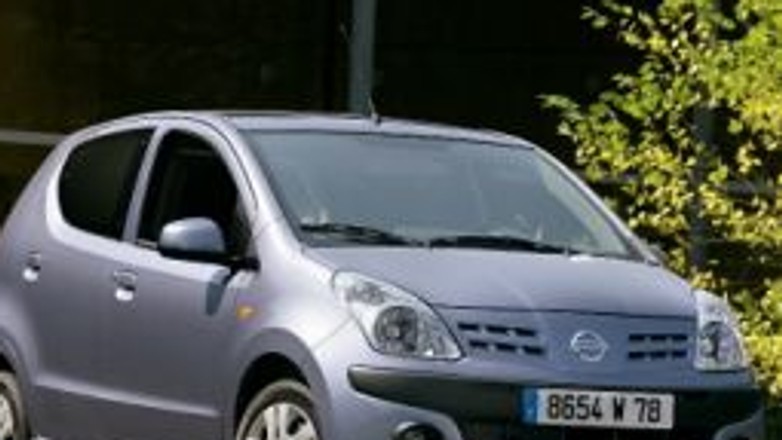 Paryż 2008: Nissan w ofensywie