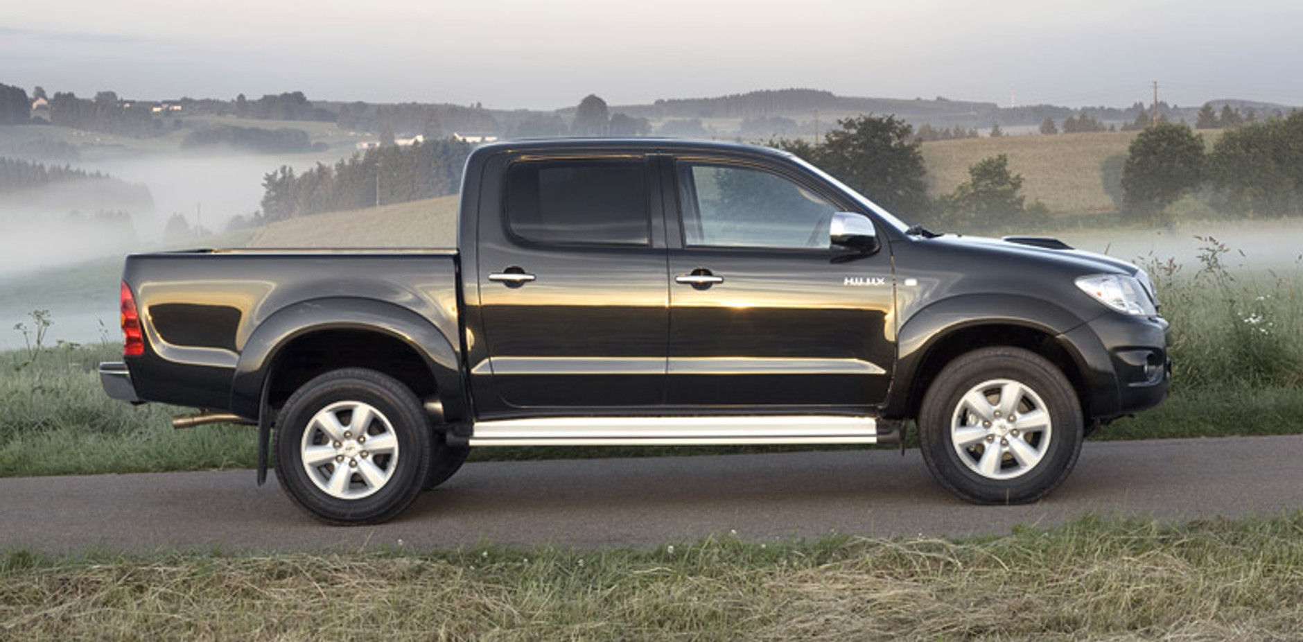 Toyota Hilux: restyling pickupa na nowy rok modelowy