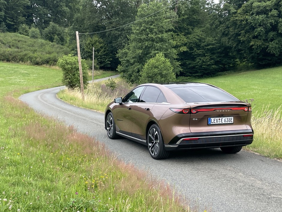 Mazda 6e
