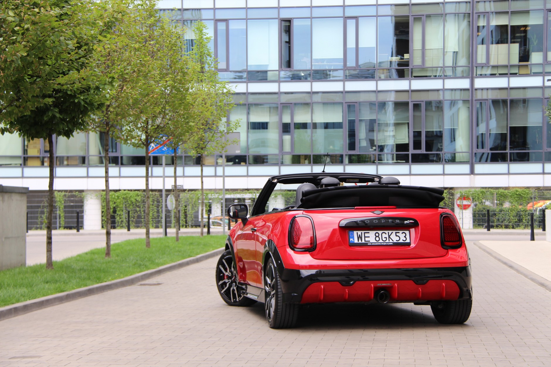 MINI John Cooper Works Cabrio