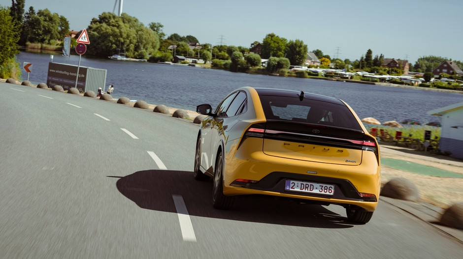 Nowe modele Plug-In mają mieć zasięg ponad 100 km na prądzie