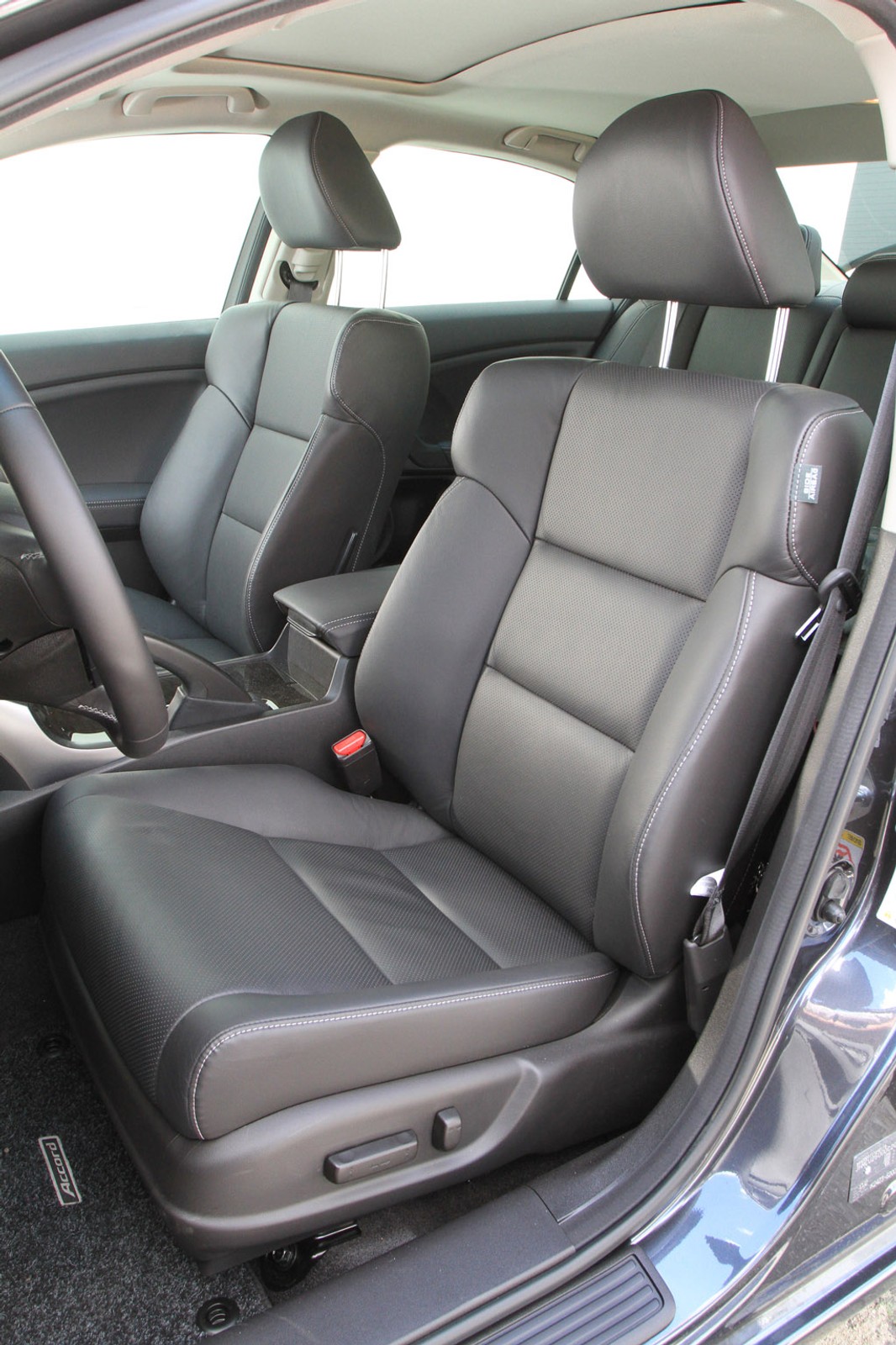 Honda Accord 2.4: na przekór modzie