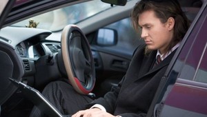 Hakerzy zawładną naszymi samochodami?