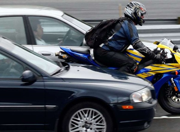 Dlaczego motocykle stanowią zagrożenie?