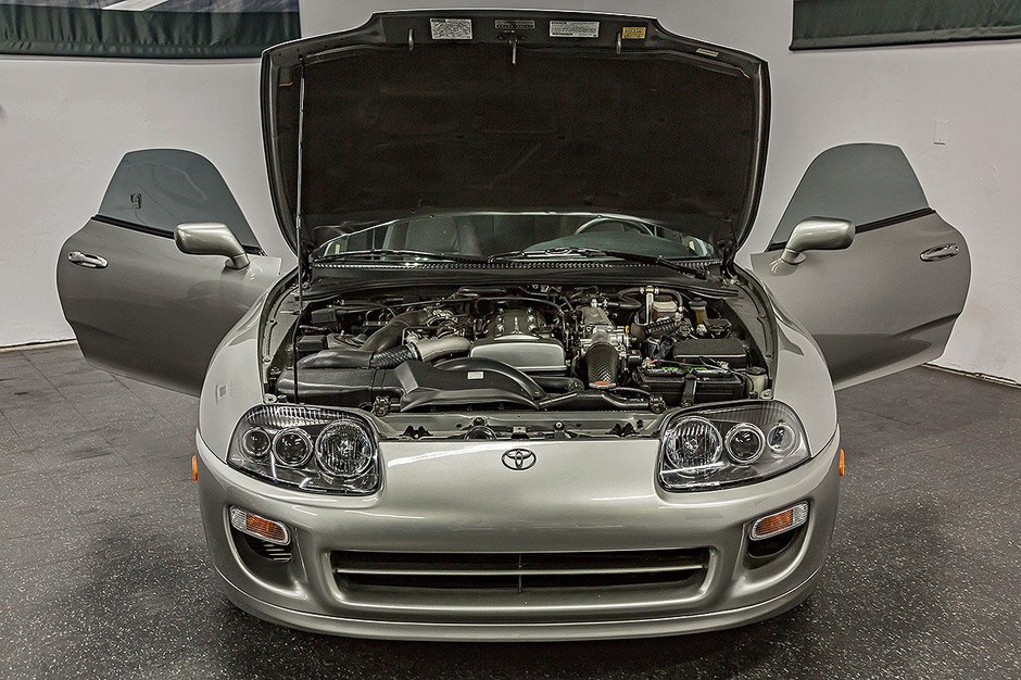 Toyota Supra 4. generacji w wersji targa