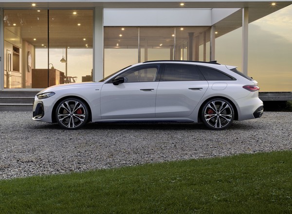 Audi A5 dostało nowy napęd. Hybrydy plug-in mają już polskie ceny