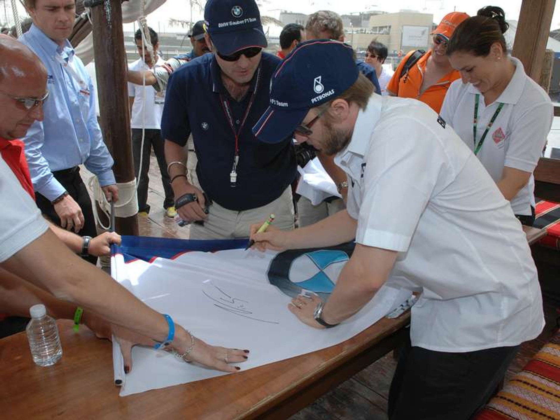 Fotogaleria z Grand Prix Bahrajnu 2007 - 1. część