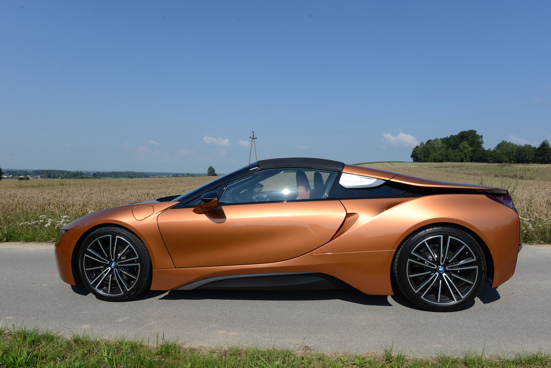 BMW i8 Roadster