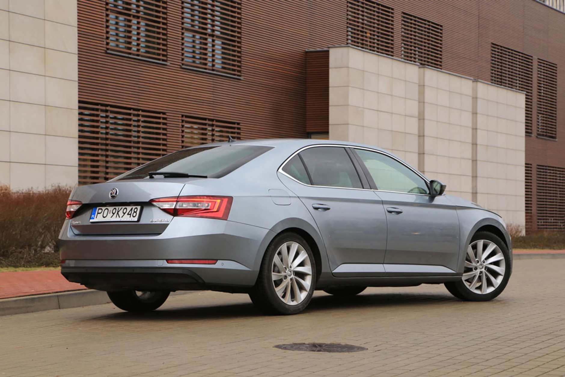 Skoda Superb 1.4 TSI ACT Style - klasa średnia małolitrażowa