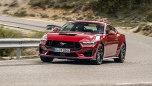 Jeździłem nowym Fordem Mustangiem 5.0 V8. I to jest prawdziwy Mustang!