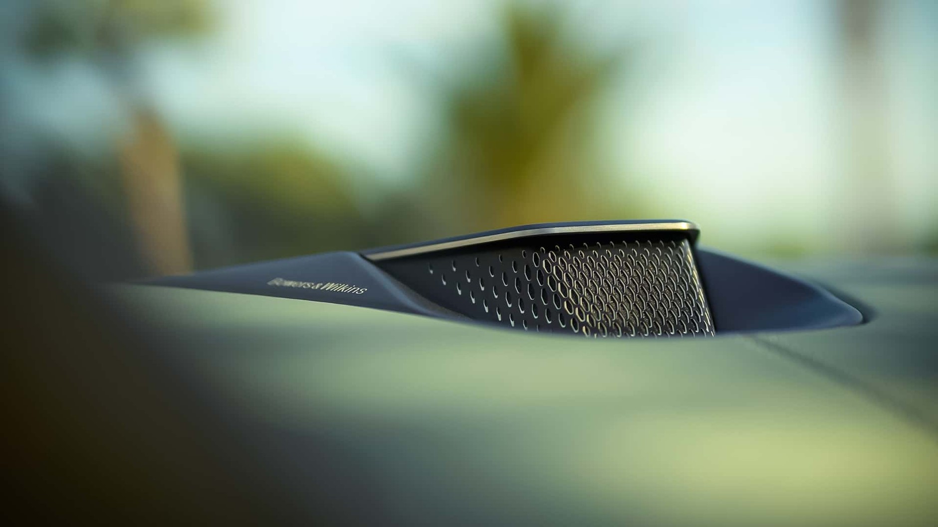 Aston Martin Vanquish Volante 2025