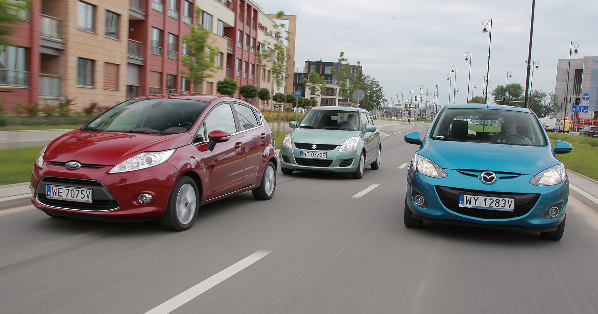 Małe, stylowe i trwałe miejskie auta za 25 tys. zł - Ford Fiesta kontra Suzuki Swift i Mazda 2