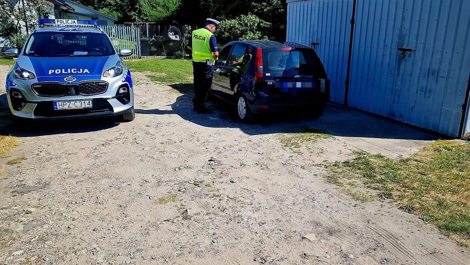 37-latka nie zatrzymała się przed znakiem "stop". To był jej najmniejszy problem