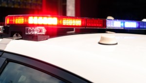 17-latka w Mustangu nie zdołał zatrzymać patrol. Policji pomogło radio