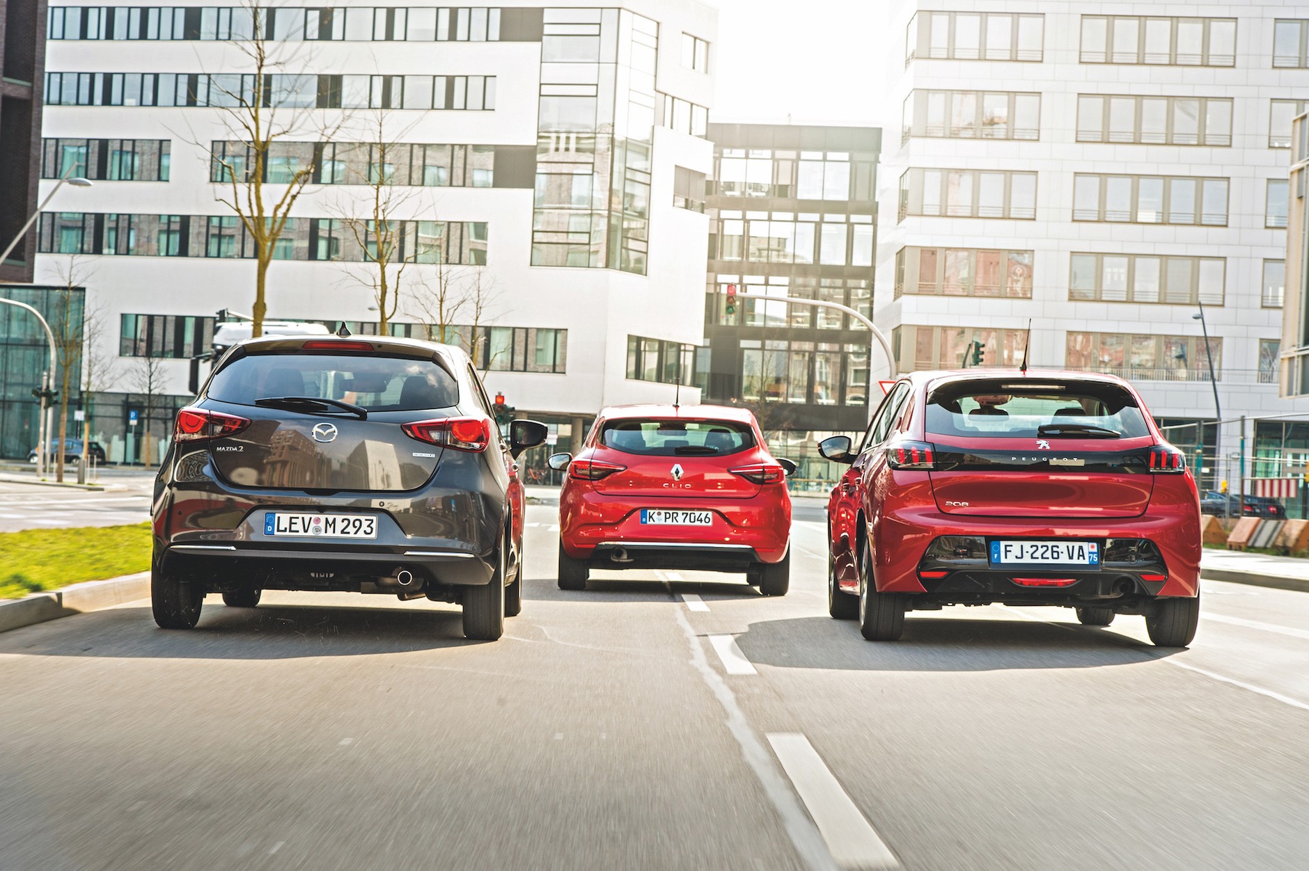 Porównanie aut miejskich: Renault Clio, Peugeot 208, Mazda 2