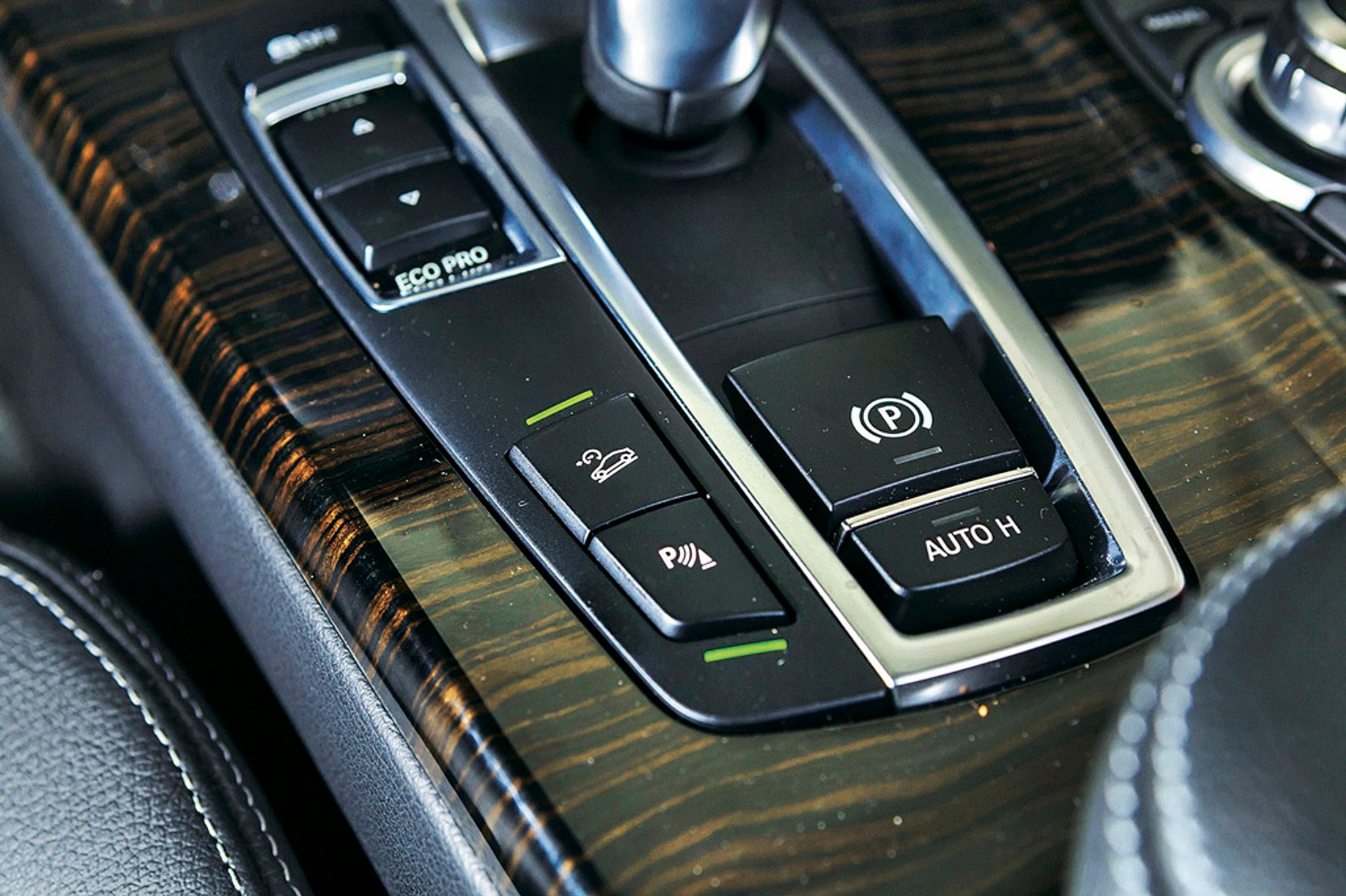 Nowy Hyundai Santa Fe kontra  BMW X3: kierunek luksus