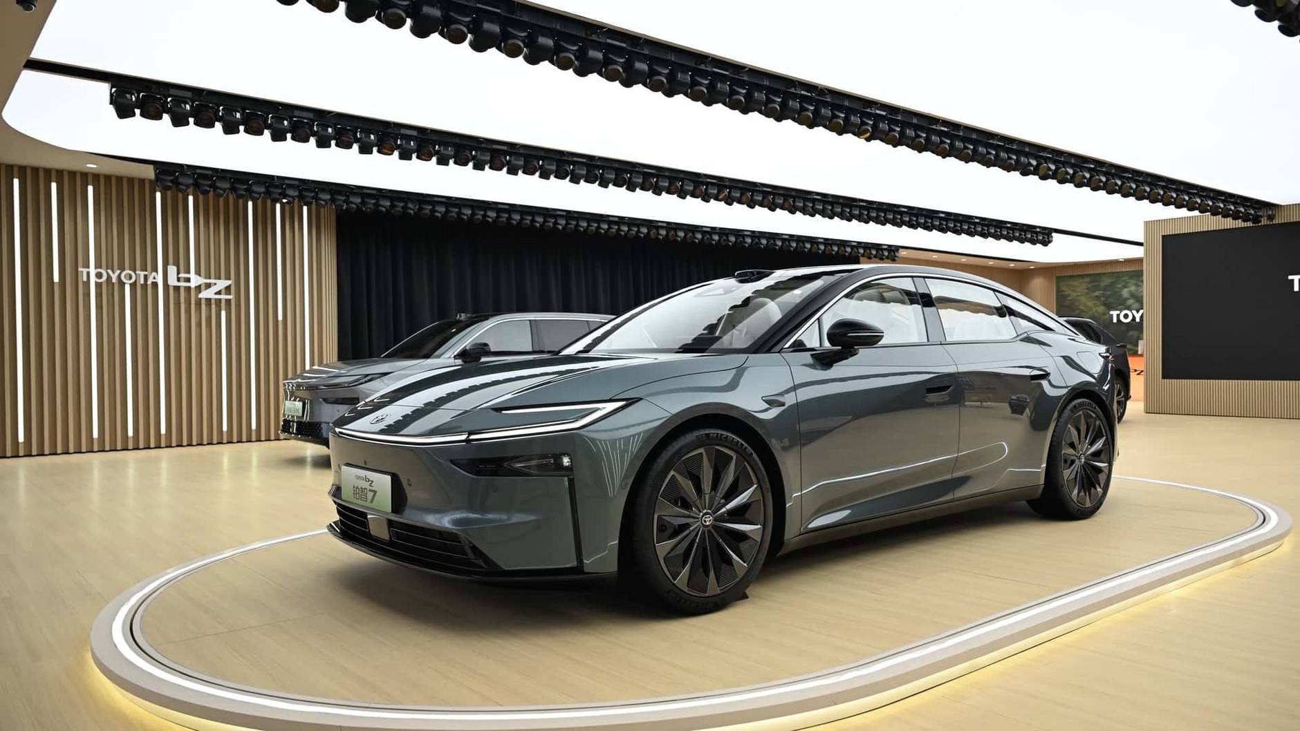 Toyota bZ7