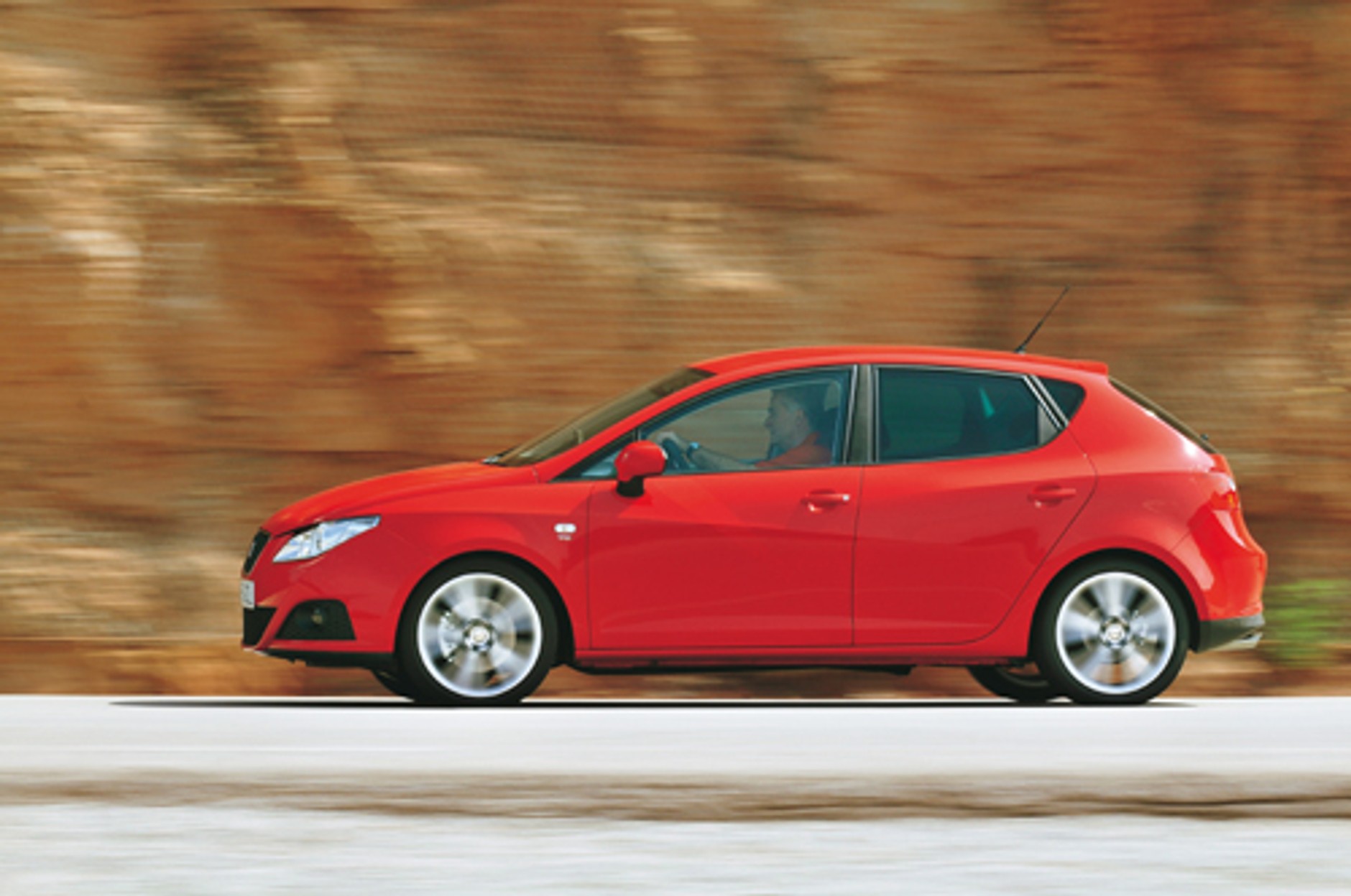 Nowa Ibiza - Seat wychodzi na prostą