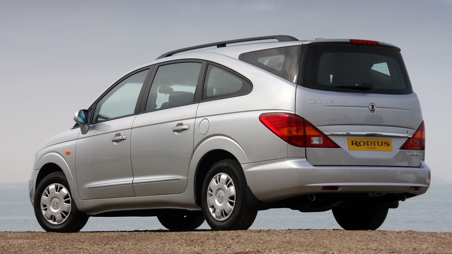 SsangYong Rodius (pierwsza generacja; 2004-2013)