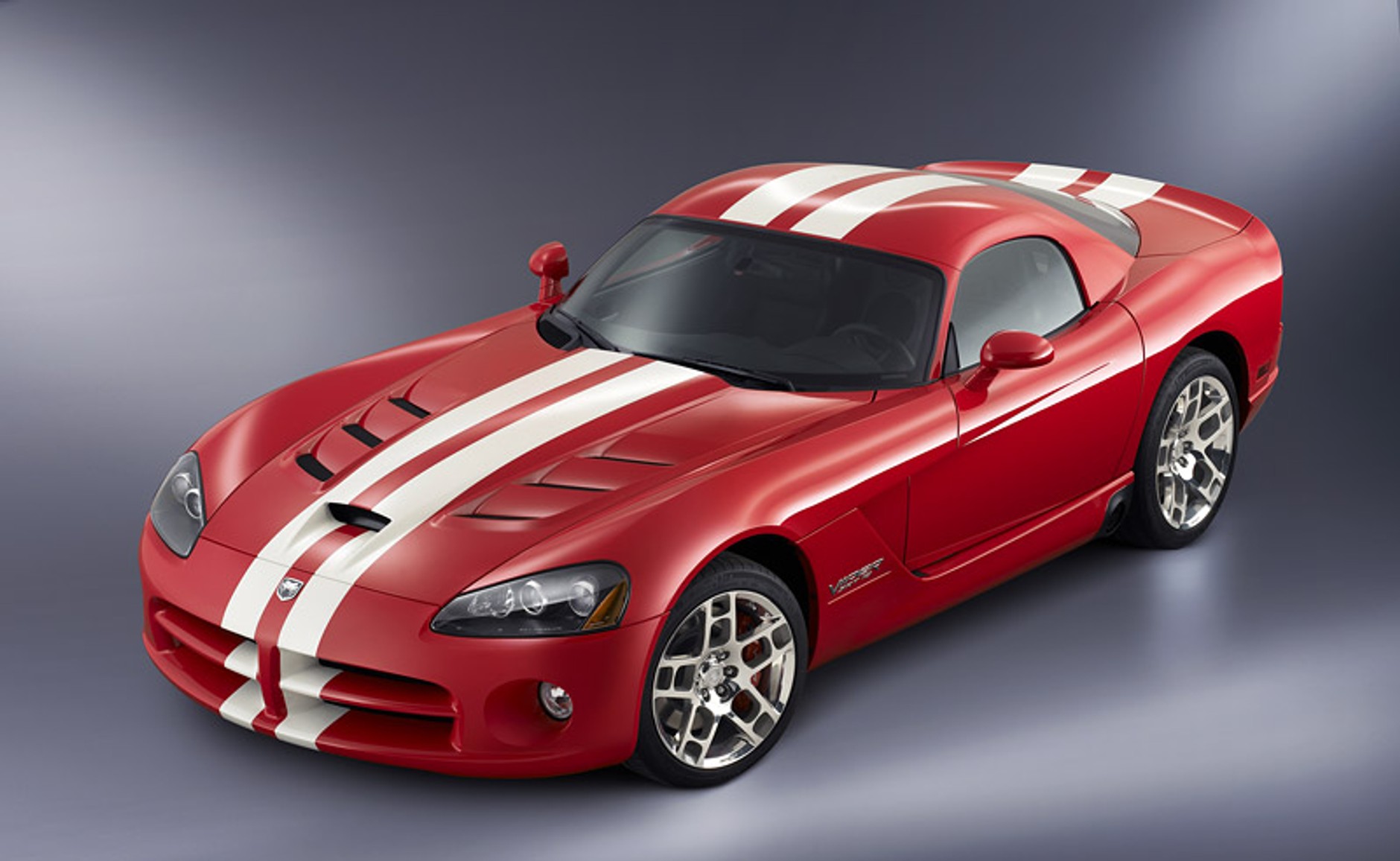 Dodge Viper SRT10 nie zamierza zejść ze sceny