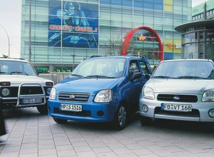 Łada Niva kontra Subaru Justy i Suzuki Wagon R+ -  Tereńowki w  formacie mikro