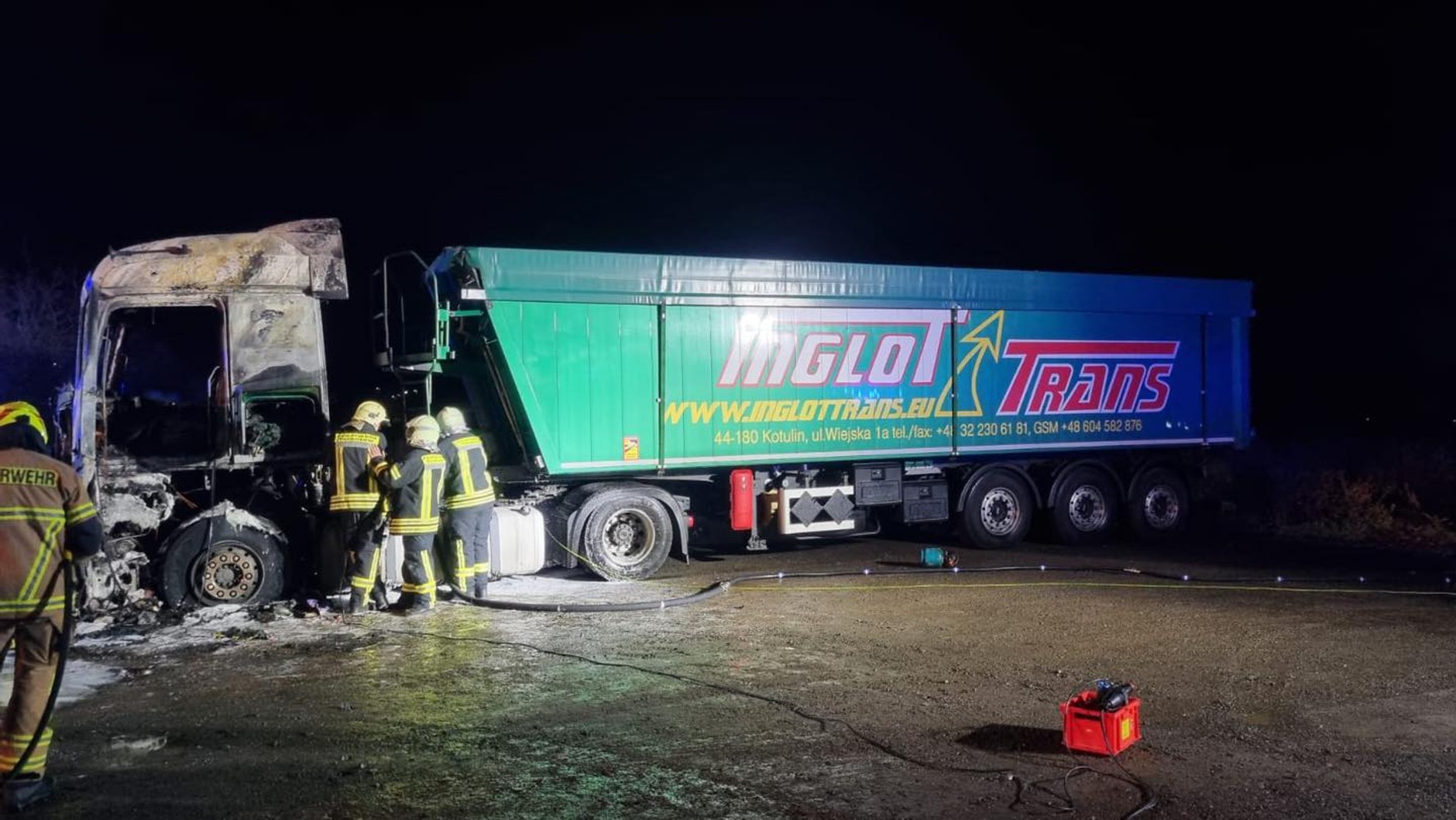 Ciężarówka spłonęła przez kuchenkę gazową