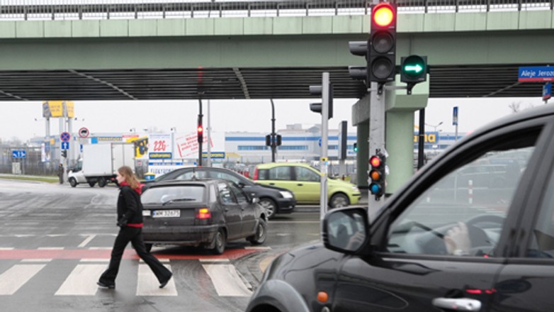 Zielona strzałka - musisz się zatrzymać