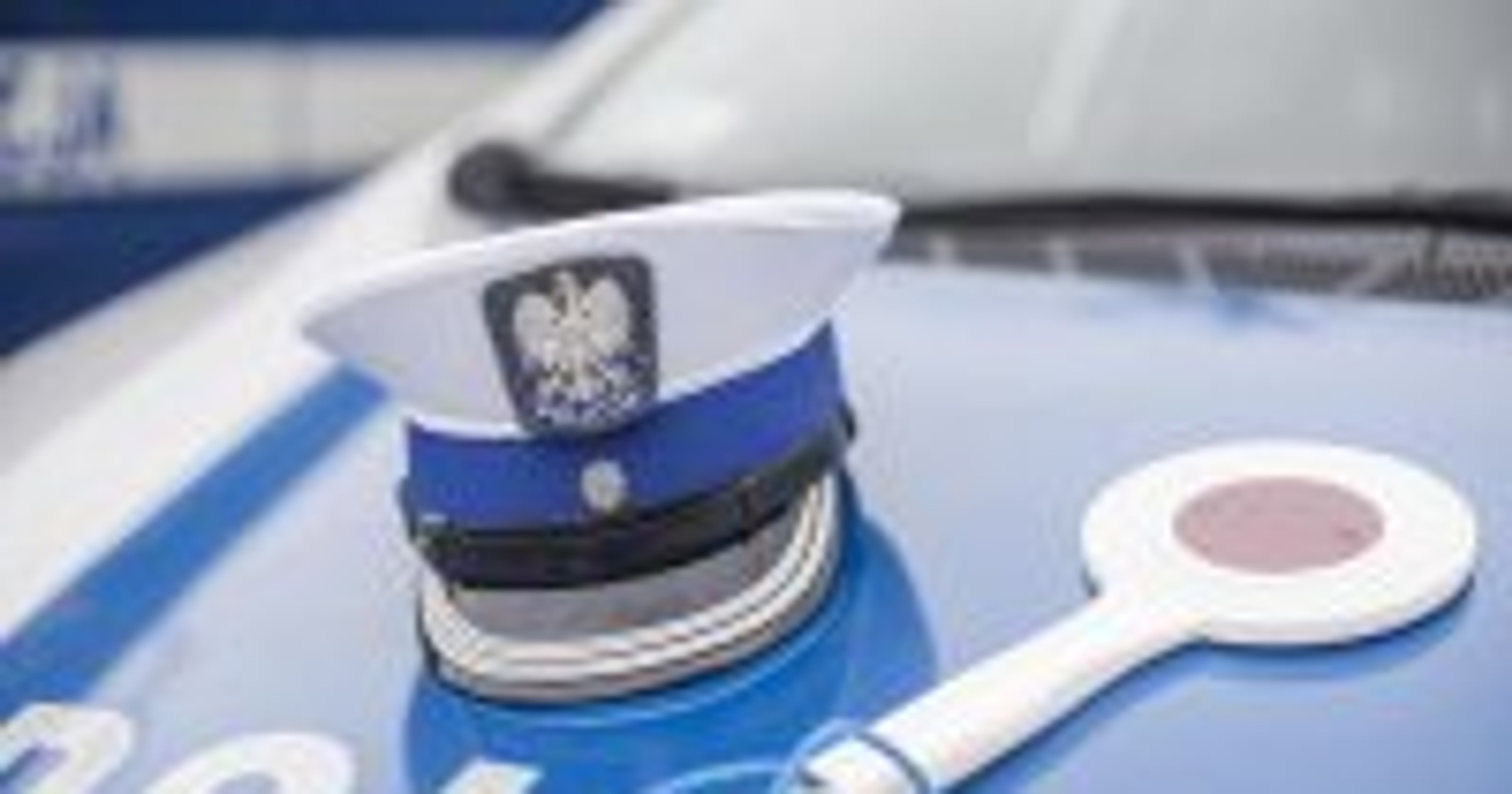 Policjanci zatrzymali kierowcę Fiata. Nie powinien wsiadać za kierownicę