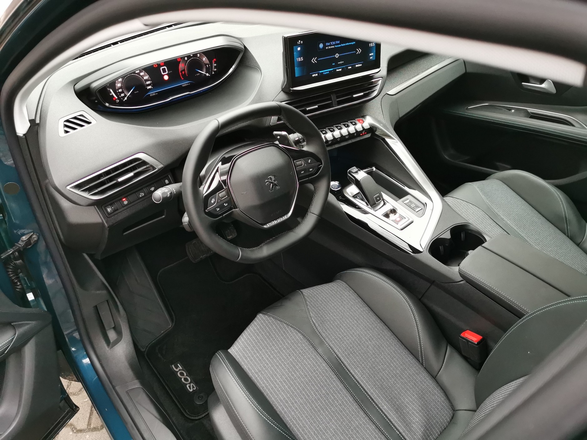 Peugeot 3008 Allure Pack Pure tech 130 EAT8