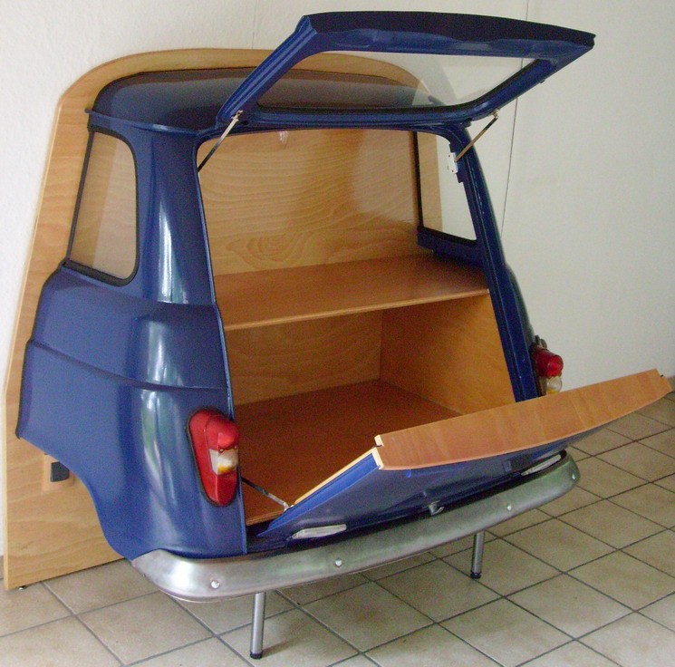 Meble z samochodu? Wszystko jest możliwe...