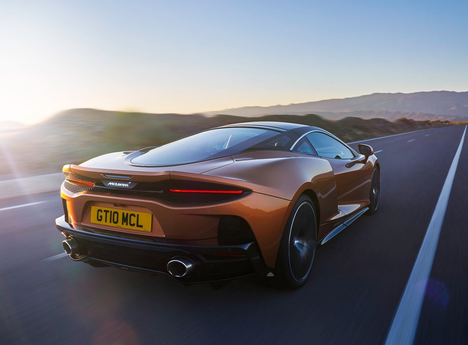 17. McLaren GT