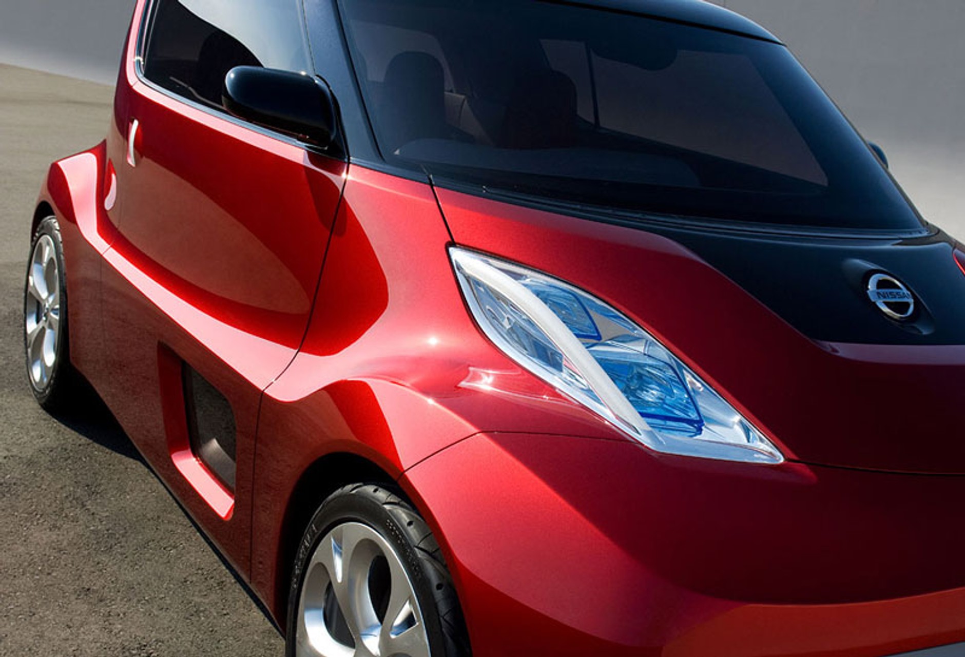 Nissan Round Box: roadster o kształcie zaokrąglonego sześcianu