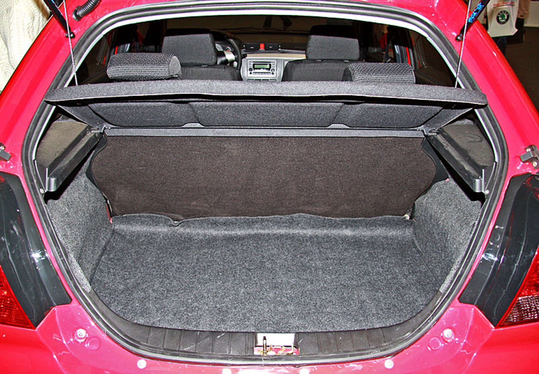 Lifan: kolejna chińska marka atakuje Europę (dane techniczne, fotogaleria)