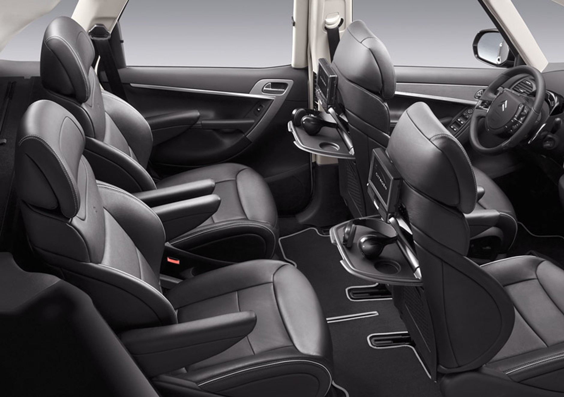 Citroen C4 Picasso Lounge: Luksusowa przestrzeń bez długości modelu Grand