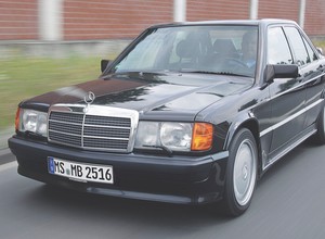 Mercedes 190 E 2.5-16 - Baby-Benz dojrzał dzięki 16V