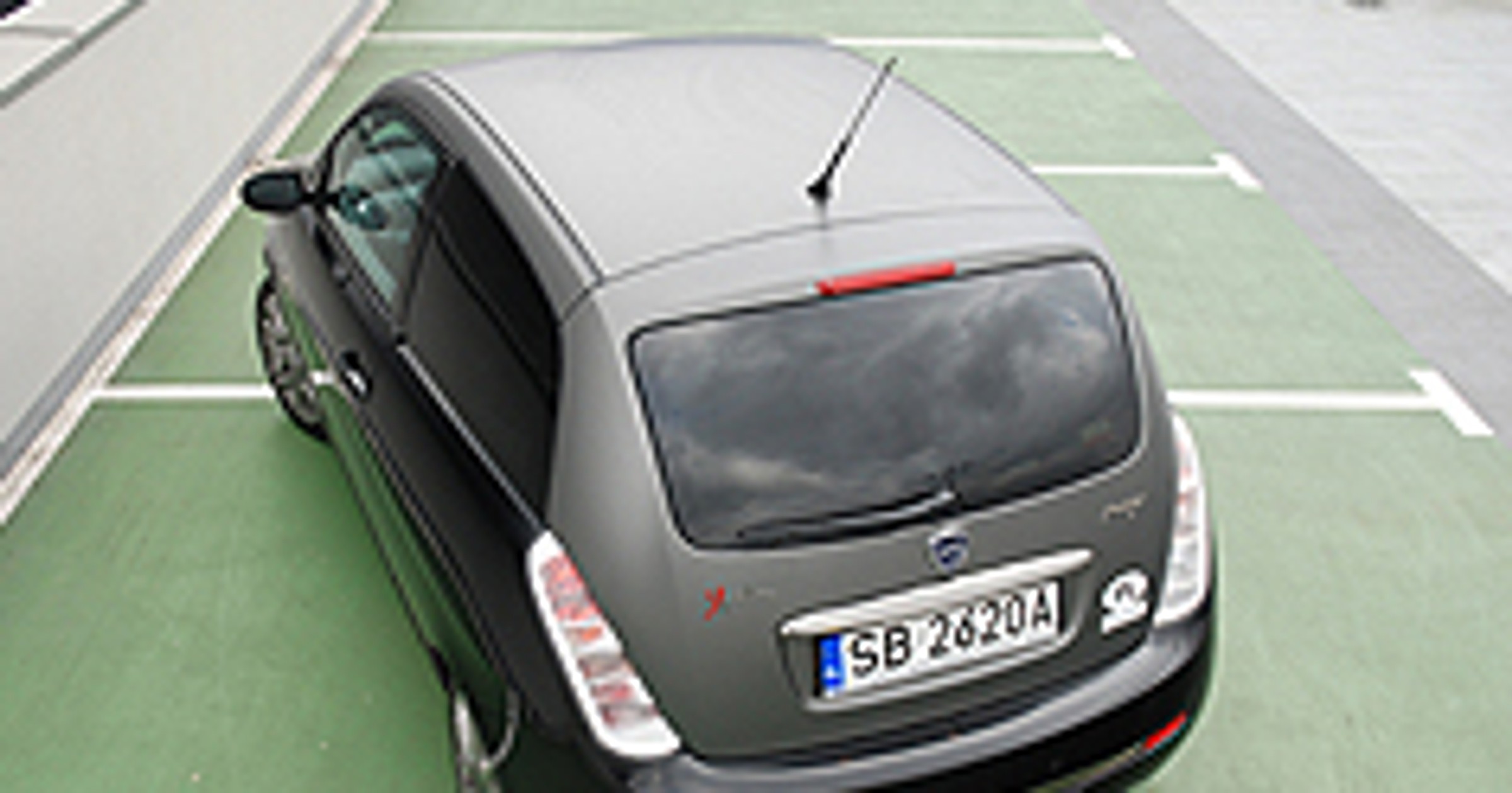 Lancia Ypsilon - Designerski "maluch"
