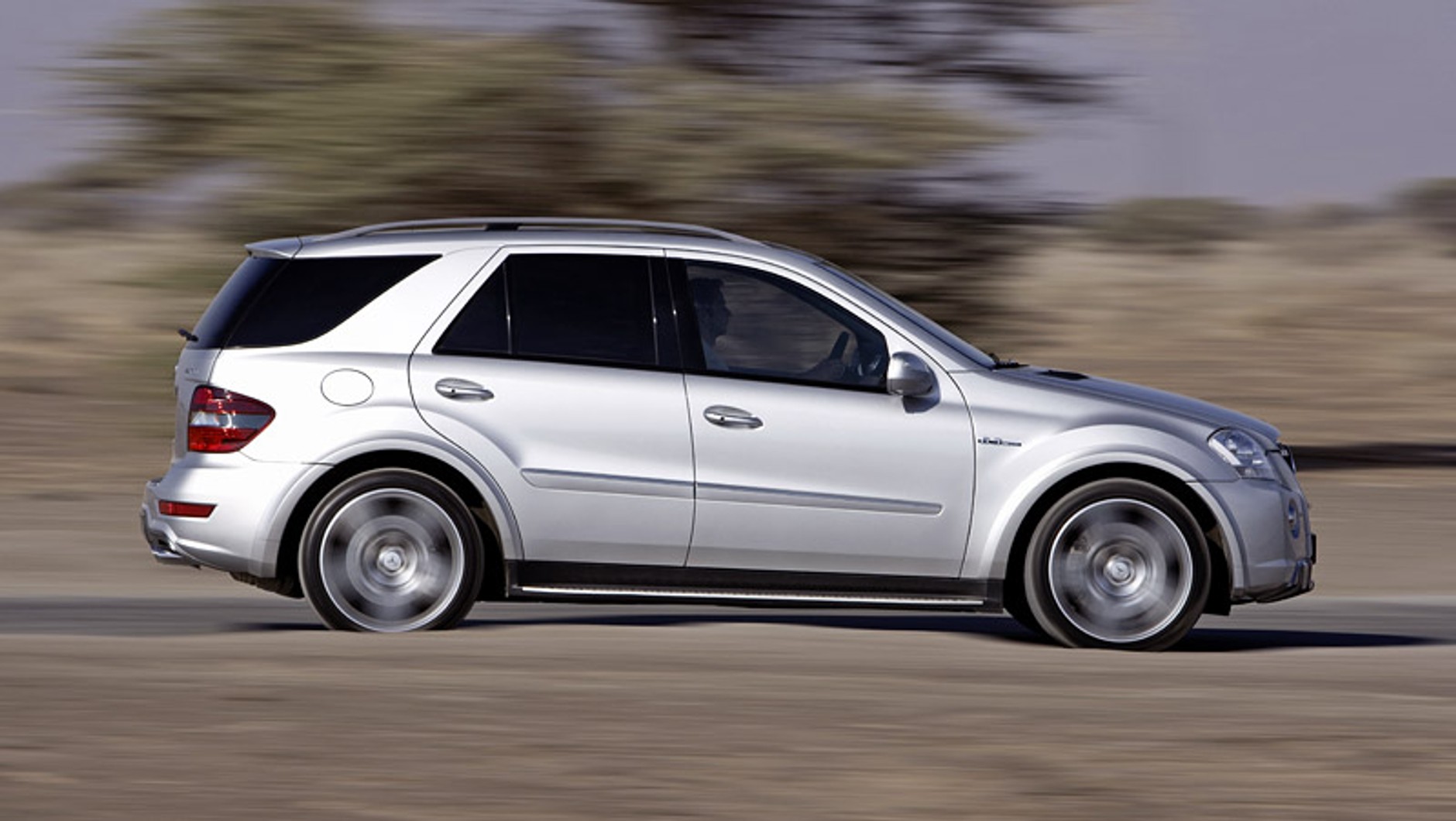 Mercedes-Benz M: facelifting stuttgarckiego SUV-a