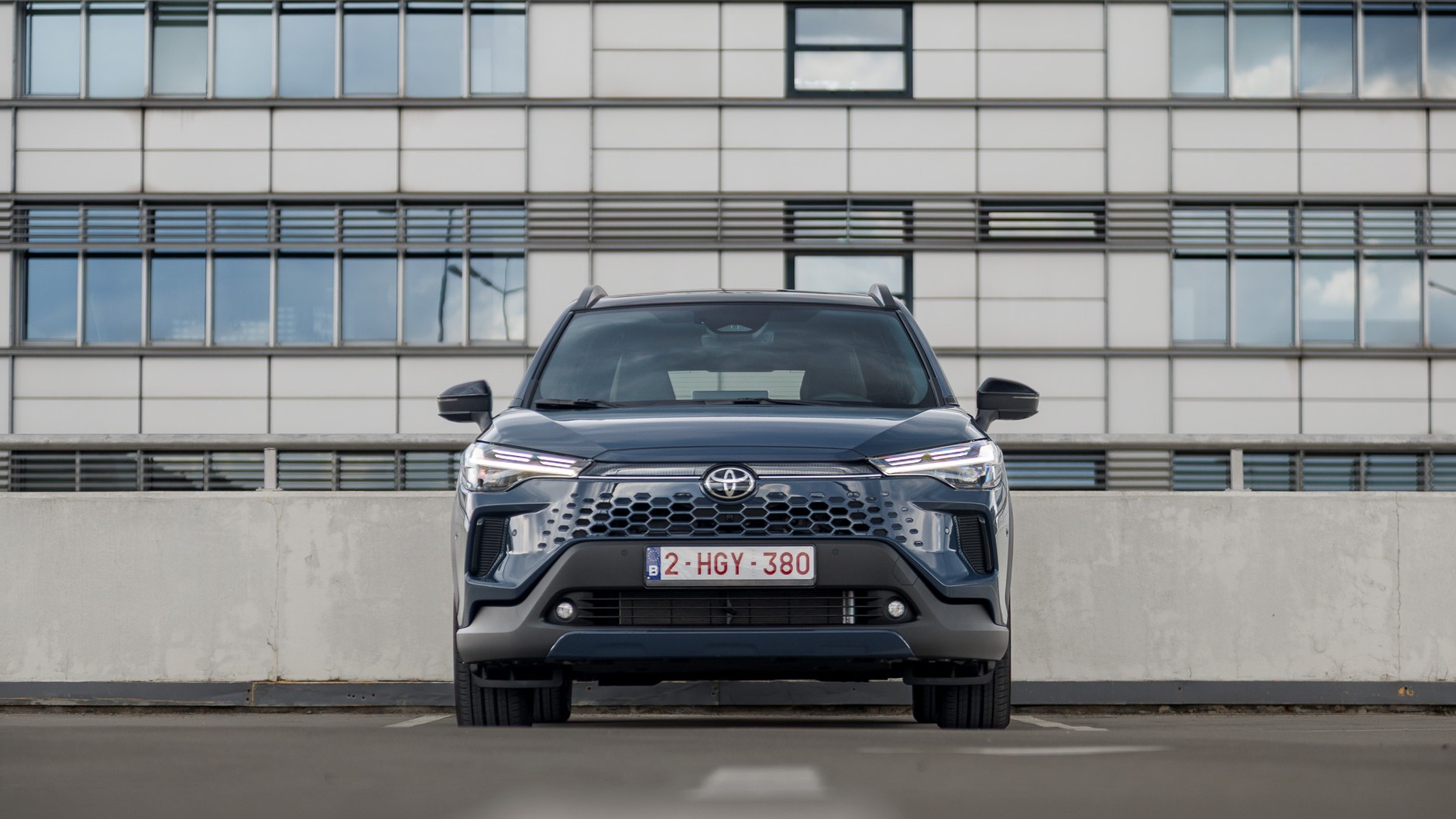 Toyota Corolla Cross Executive 2.0 Hybrid Dynamic Force 178 KM AWD-i e-CVT